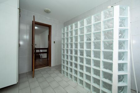 Casa à venda com 431m², 6 quartos e 4 vagasBANHEIRO3