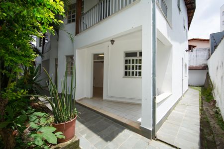 Casa à venda com 431m², 6 quartos e 4 vagasAREA EXTERNA