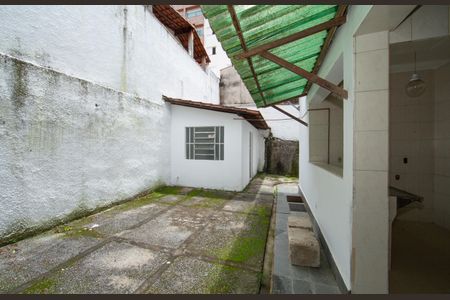 Casa à venda com 431m², 6 quartos e 4 vagasAREA EXTERNA