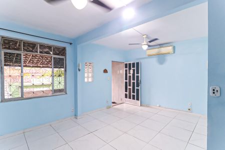 Casa para alugar com 130m², 3 quartos e 3 vagasSala