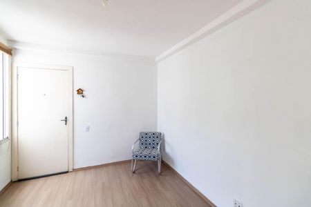 Sala de apartamento para alugar com 2 quartos, 43m² em Cosmos, Rio de Janeiro