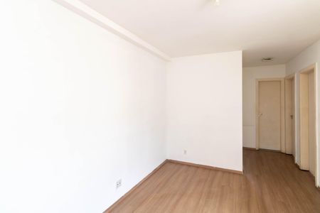 Sala de apartamento para alugar com 2 quartos, 43m² em Cosmos, Rio de Janeiro