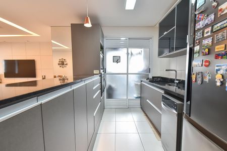 Apartamento à venda com 94m², 2 quartos e 2 vagasCozinha