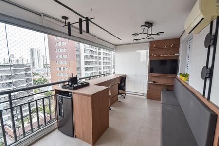 Apartamento à venda com 94m², 2 quartos e 2 vagasVaranda