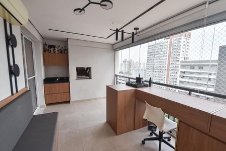 Apartamento à venda com 94m², 2 quartos e 2 vagasVaranda