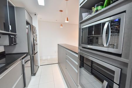 Apartamento à venda com 94m², 2 quartos e 2 vagasCozinha