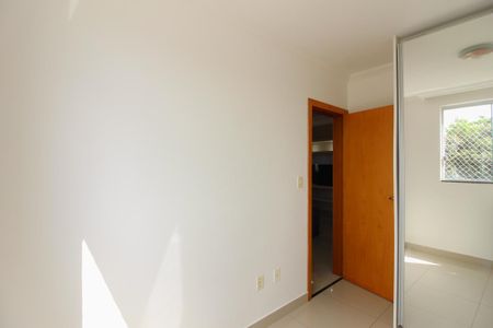 Apartamento para alugar com 47m², 2 quartos e 2 vagasQuarto 2
