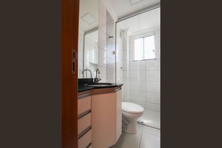 Apartamento para alugar com 47m², 2 quartos e 2 vagasBanheiro