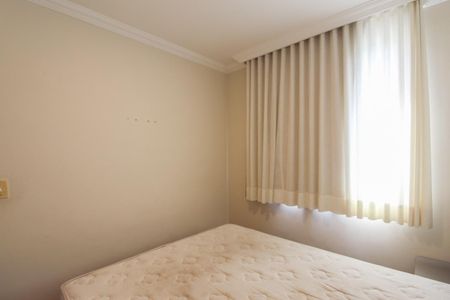 Quarto 1 de apartamento para alugar com 2 quartos, 47m² em Itapoã, Belo Horizonte