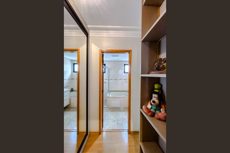 Apartamento à venda com 120m², 4 quartos e 3 vagasQuarto 3 - Suíte