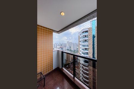 Apartamento à venda com 120m², 4 quartos e 3 vagasVaranda da Suíte