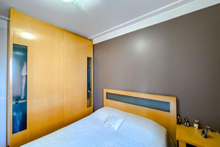 Apartamento à venda com 120m², 4 quartos e 3 vagasQuarto 2