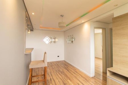 Sala de apartamento para alugar com 2 quartos, 55m² em Pinheirinho, Curitiba