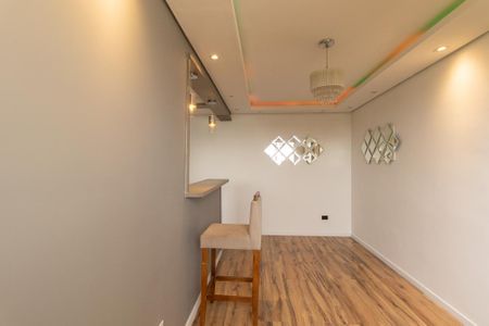 Sala de apartamento para alugar com 2 quartos, 55m² em Pinheirinho, Curitiba