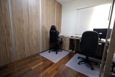 Apartamento à venda com 145m², 3 quartos e 2 vagasQuarto 2