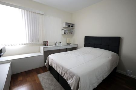 Apartamento à venda com 145m², 3 quartos e 2 vagasQuarto 1