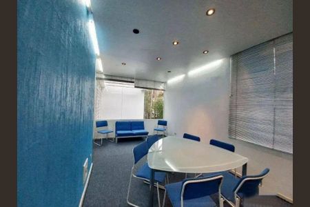 Casa à venda com 3 quartos, 560m² em Brooklin, São Paulo