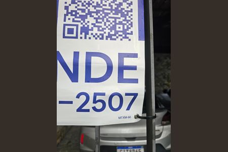 Casa à venda com 384m², 4 quartos e 2 vagas Casa à venda com 384m², 4 quartos e 2 vagasPlaca MTXM-66