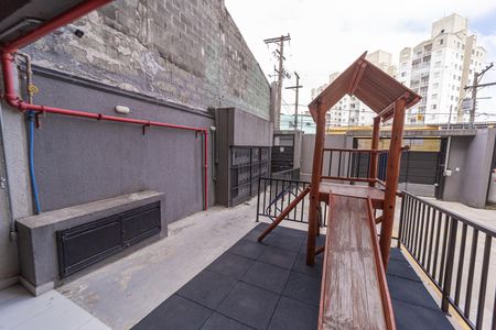 Apartamento para alugar com 45m², 2 quartos e sem vaga Apartamento para alugar com 45m², 2 quartos e sem vagaÁrea comum - Playground