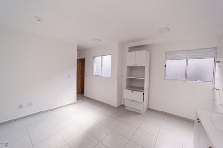 Apartamento para alugar com 45m², 2 quartos e sem vaga Apartamento para alugar com 45m², 2 quartos e sem vagaSala/Cozinha e Área de Serviço