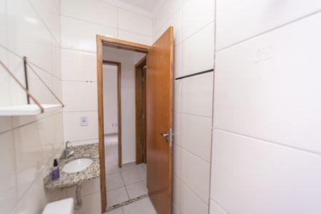Apartamento para alugar com 45m², 2 quartos e sem vaga Apartamento para alugar com 45m², 2 quartos e sem vagaBanheiro