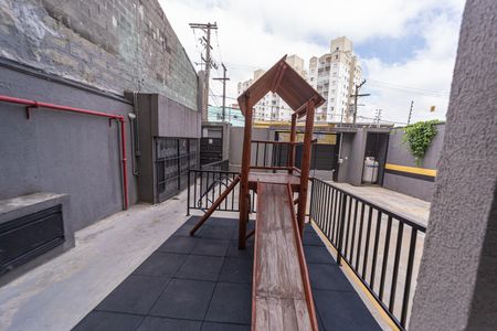 Apartamento para alugar com 45m², 2 quartos e sem vaga Apartamento para alugar com 45m², 2 quartos e sem vagaÁrea comum - Playground