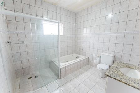 Casa para alugar com 212m², 5 quartos e 2 vagasBanheiro 2