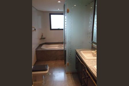 Apartamento à venda com 295m², 4 quartos e 5 vagas