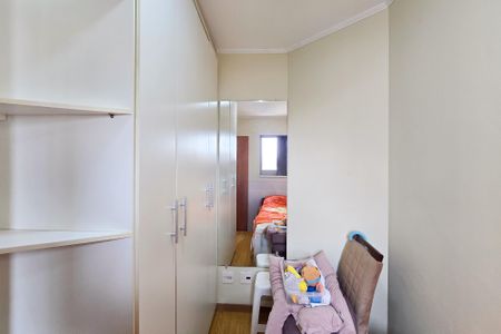 Apartamento à venda com 65m², 3 quartos e 1 vagaQuarto 2