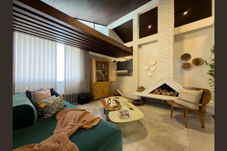 Casa à venda com 5 quartos, 435m² em Pacaembu, São Paulo