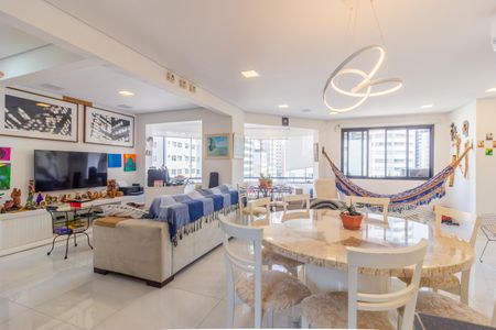 Sala de apartamento para alugar com 3 quartos, 120m² em Pinheiros, São Paulo