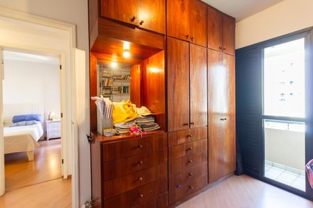 Apartamento para alugar com 120m², 3 quartos e 3 vagas Apartamento para alugar com 120m², 3 quartos e 3 vagasQuarto 1