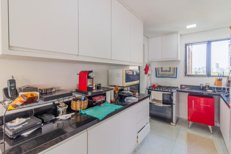 Apartamento para alugar com 120m², 3 quartos e 3 vagas Apartamento para alugar com 120m², 3 quartos e 3 vagasCozinha