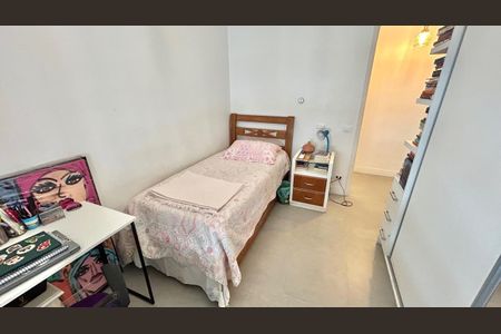 Apartamento à venda com 101m², 4 quartos e 1 vaga