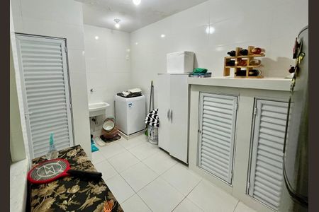 Apartamento à venda com 75m², 2 quartos e sem vaga