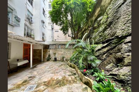 Apartamento à venda com 75m², 2 quartos e sem vaga
