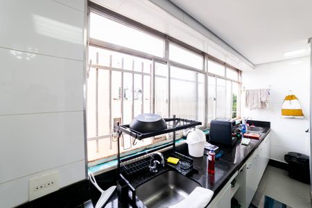 Apartamento à venda com 80m², 2 quartos e 1 vaga Apartamento à venda com 80m², 2 quartos e 1 vagaCozinha e Área de Serviço