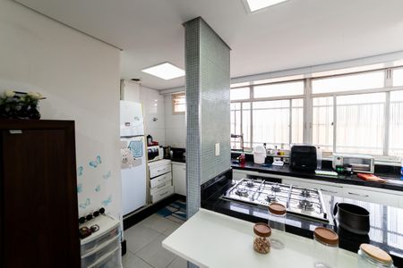 Apartamento à venda com 80m², 2 quartos e 1 vaga Apartamento à venda com 80m², 2 quartos e 1 vagaCozinha