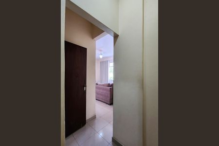 Apartamento à venda com 70m², 2 quartos e sem vaga Apartamento à venda com 70m², 2 quartos e sem vagaHall de Entrada