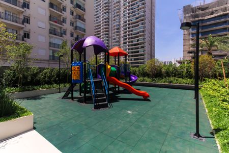Apartamento à venda com 126m², 3 quartos e 2 vagas Apartamento à venda com 126m², 3 quartos e 2 vagasÁrea comum - Playground