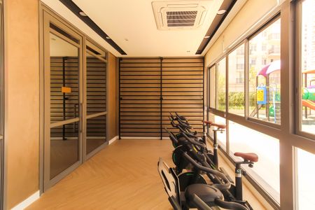 Apartamento à venda com 126m², 3 quartos e 2 vagas Apartamento à venda com 126m², 3 quartos e 2 vagasÁrea comum - Academia