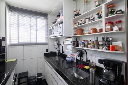 Apartamento à venda com 50m², 2 quartos e 1 vagaCozinha e Área de Serviço