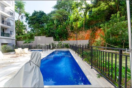 Apartamento à venda com 38m², 2 quartos e sem vagaÁrea comum - Piscina