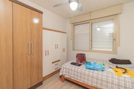 Quarto  de apartamento à venda com 1 quarto, 45m² em Teresópolis, Porto Alegre