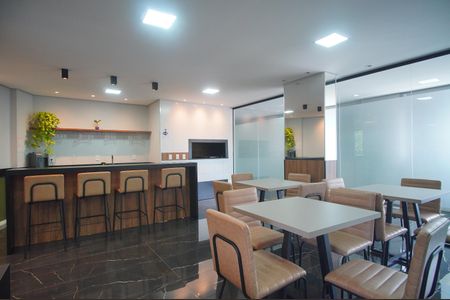 Apartamento para alugar com 100m², 3 quartos e 2 vagasÁrea comum - Salão de festas