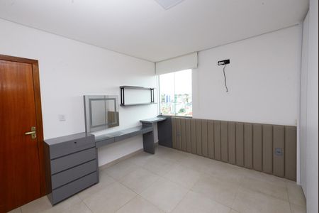 Apartamento à venda com 140m², 3 quartos e 2 vagasSuíte 1