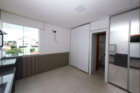 Apartamento à venda com 140m², 3 quartos e 2 vagasSuíte 1