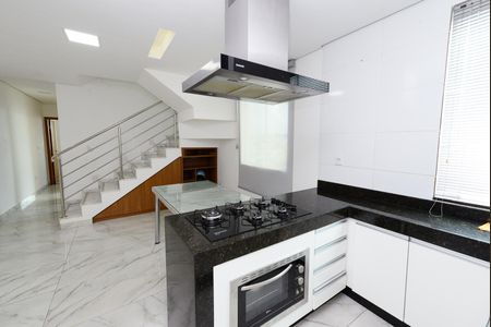 Apartamento à venda com 140m², 3 quartos e 2 vagasCozinha