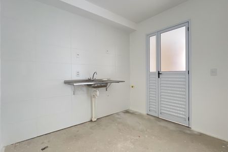 Apartamento à venda com 44m², 2 quartos e 1 vaga Apartamento à venda com 44m², 2 quartos e 1 vagaCozinha e Área de Serviço
