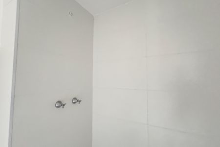 Apartamento à venda com 44m², 2 quartos e 1 vaga Apartamento à venda com 44m², 2 quartos e 1 vagaBanheiro